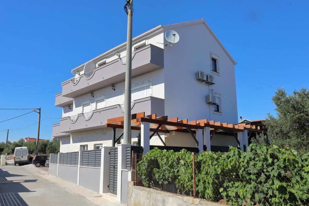 Bane Dvori Apartment Bibinje Exterior foto